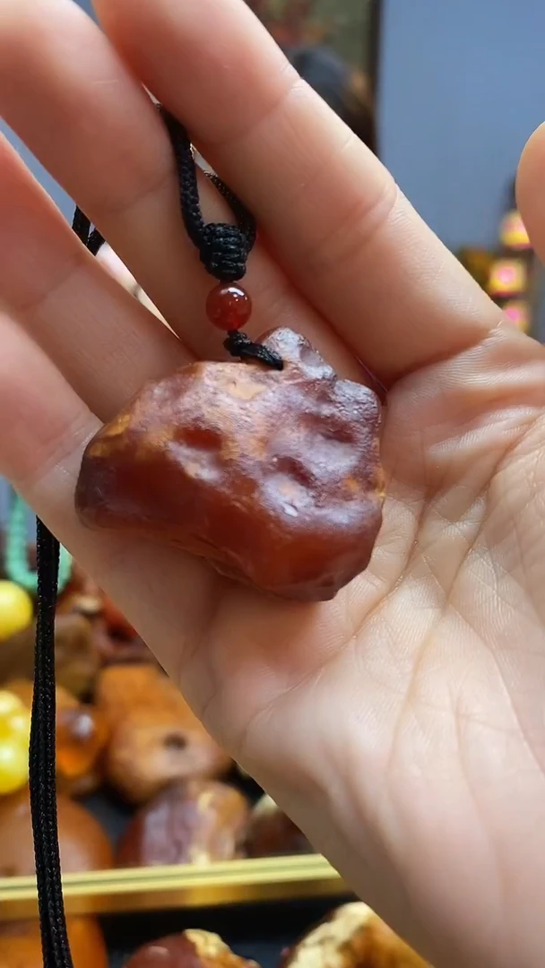 琥珀颈饰未镶嵌吊坠