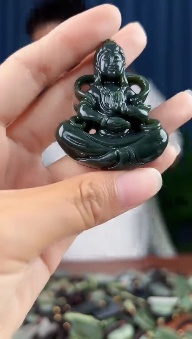 未镶嵌和田玉挂件拍一发一，