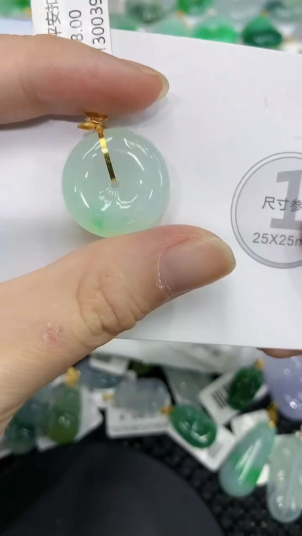 颈饰18K金镶嵌翡翠11111111