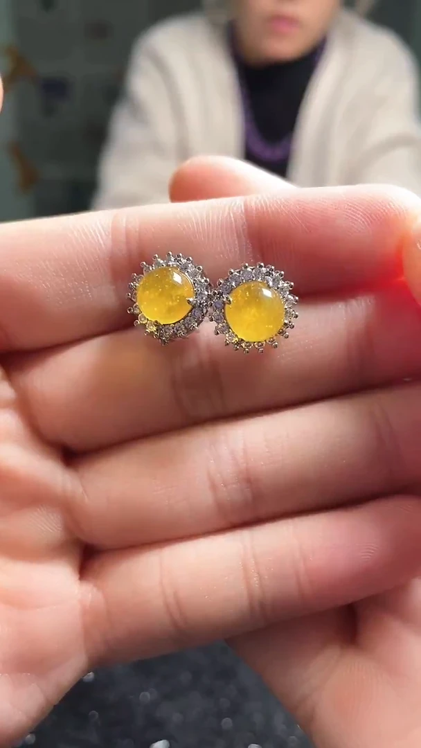 猛子收货精美耳钉