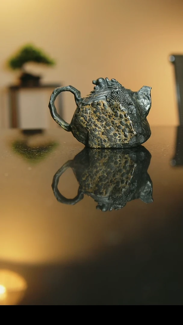 同**动冰碛岩手工雕刻茶器