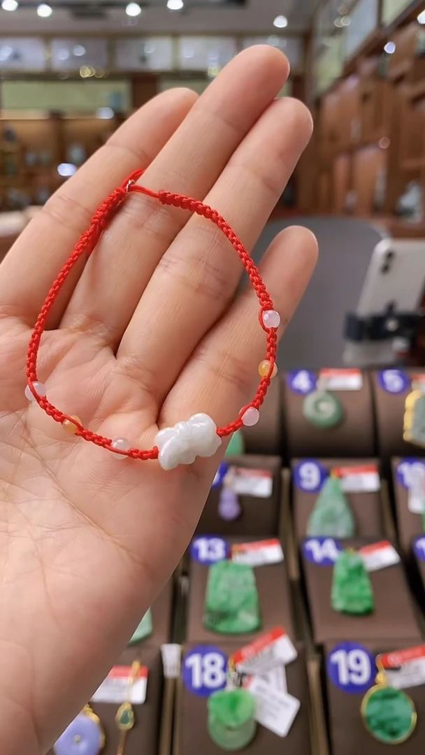 【闪购商品】翡翠颈饰未镶嵌手绳