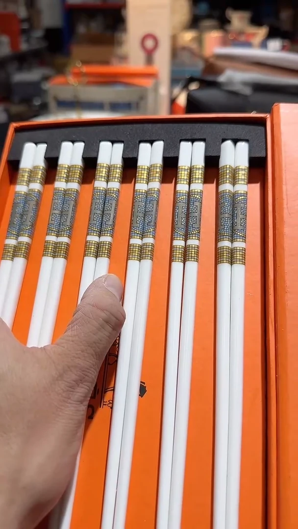 【闪购商品】瓷片正品保真，清库存