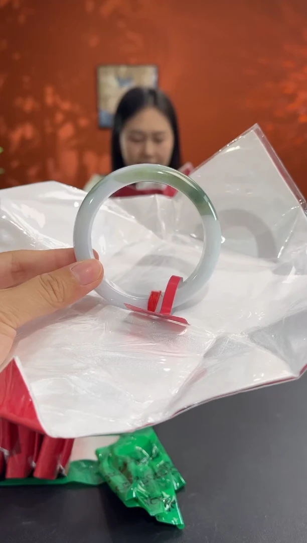 未镶嵌手镯翡翠9