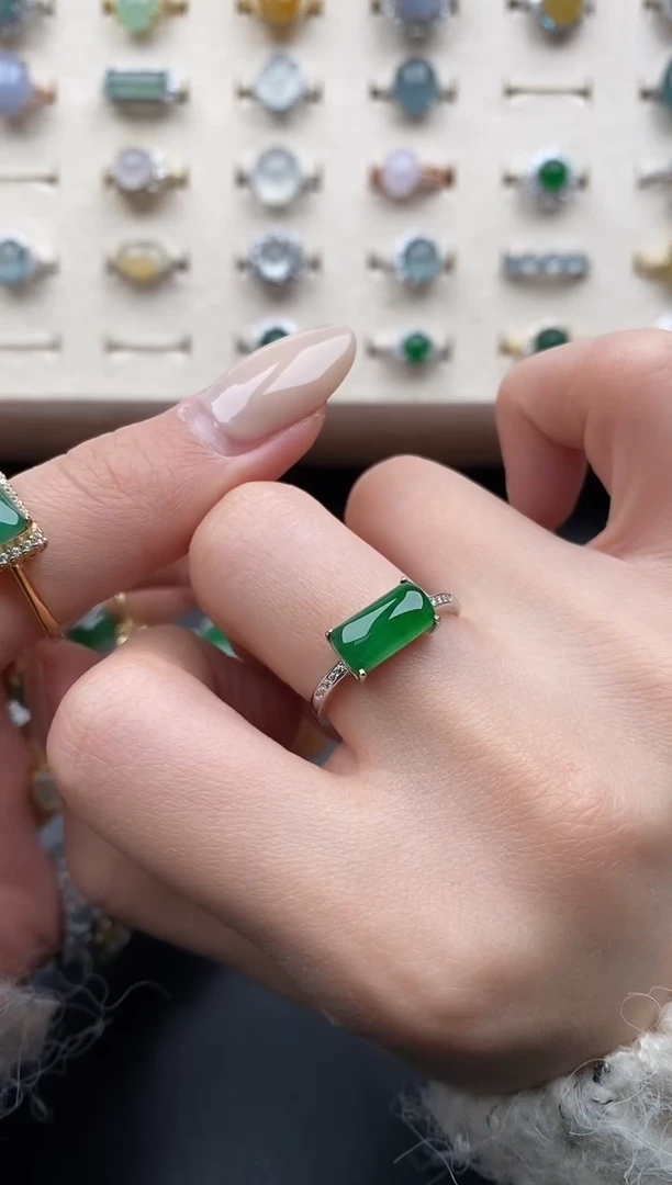 银S925镶嵌戒指翡翠一物一证一礼盒