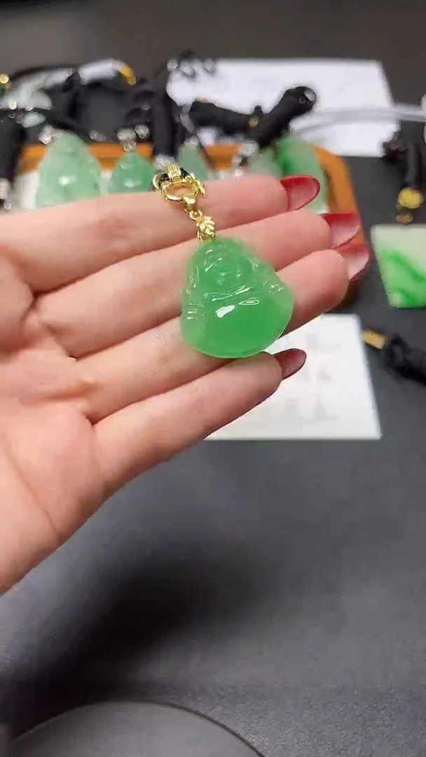 翡翠未镶嵌颈饰料裴翠时尚女士精品吊坠