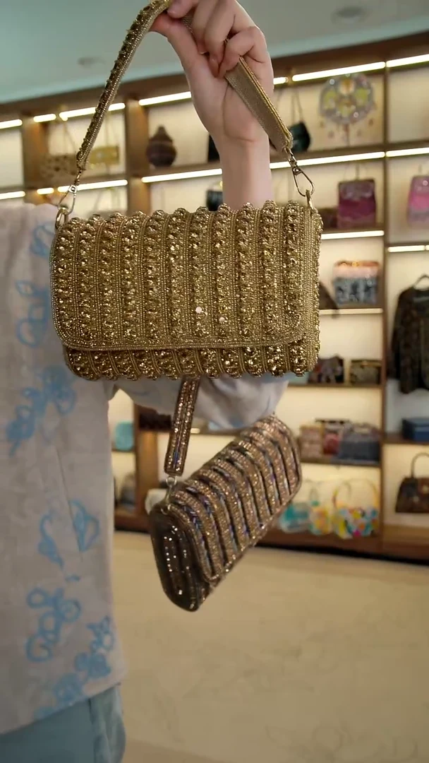 织物28百格汇手工串珠包