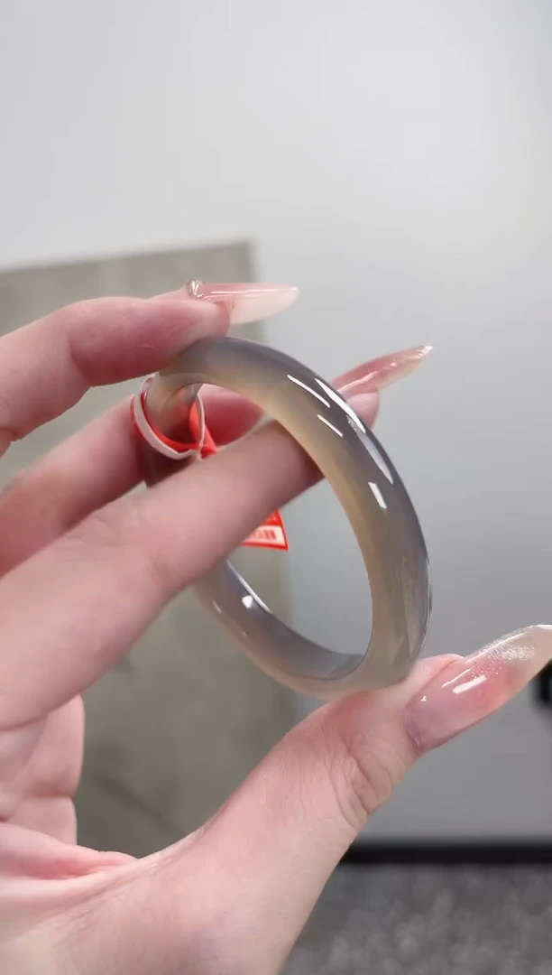 【闪购商品】玛瑙/玉髓手镯未镶嵌52-53圈 需要包容