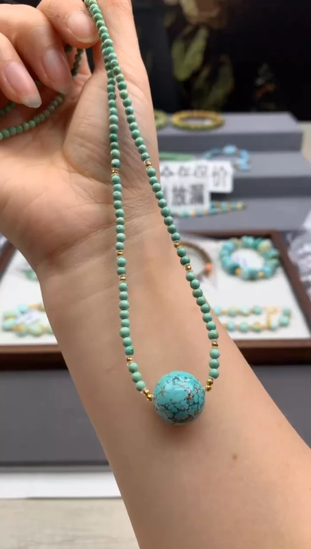 18K金镶嵌绿松石锁骨链茜.Q100