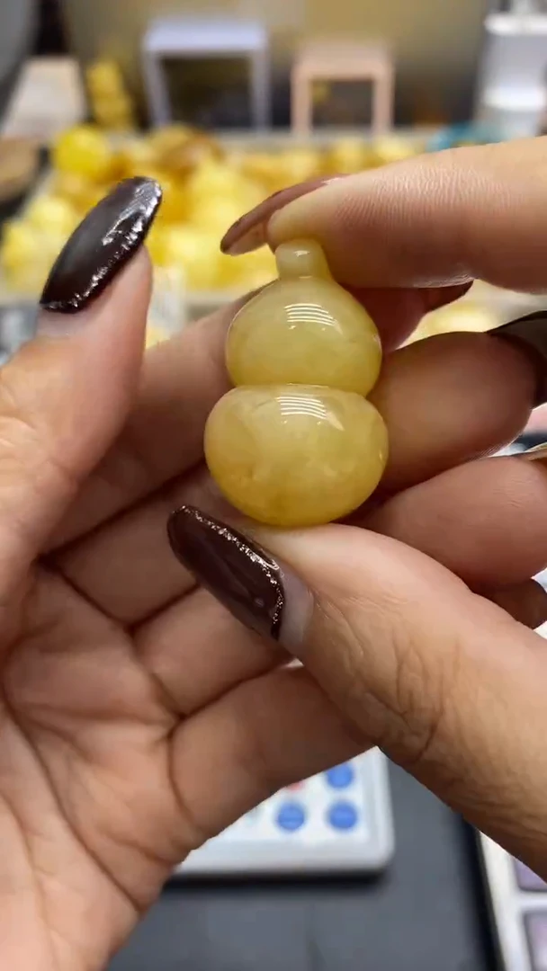 琥珀未镶嵌珠宝奇石345