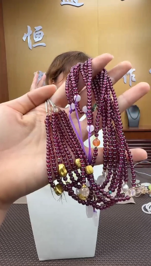 未镶嵌颈饰石榴石手串3（多样性，发一­）