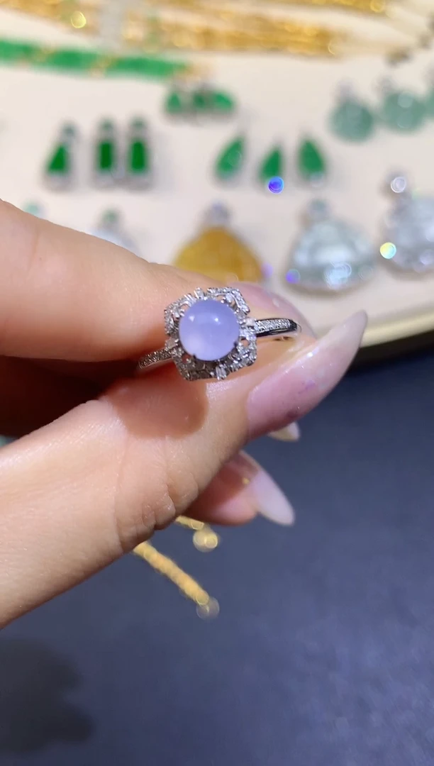 18K金镶嵌戒指翡翠戒指|1800多样性发其一