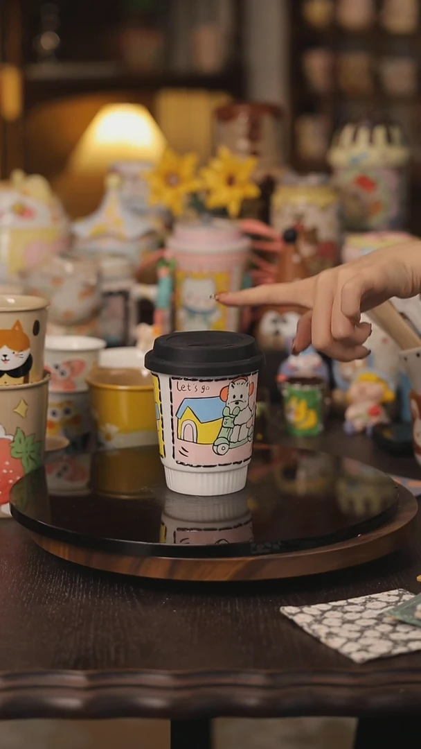 摆件景德镇釉下彩绘设计师款式陶瓷