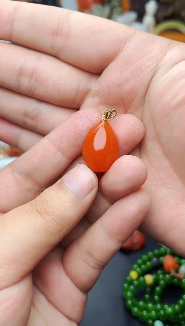 【闪购商品】南红玛瑙颈饰18K金镶嵌吊坠 01
