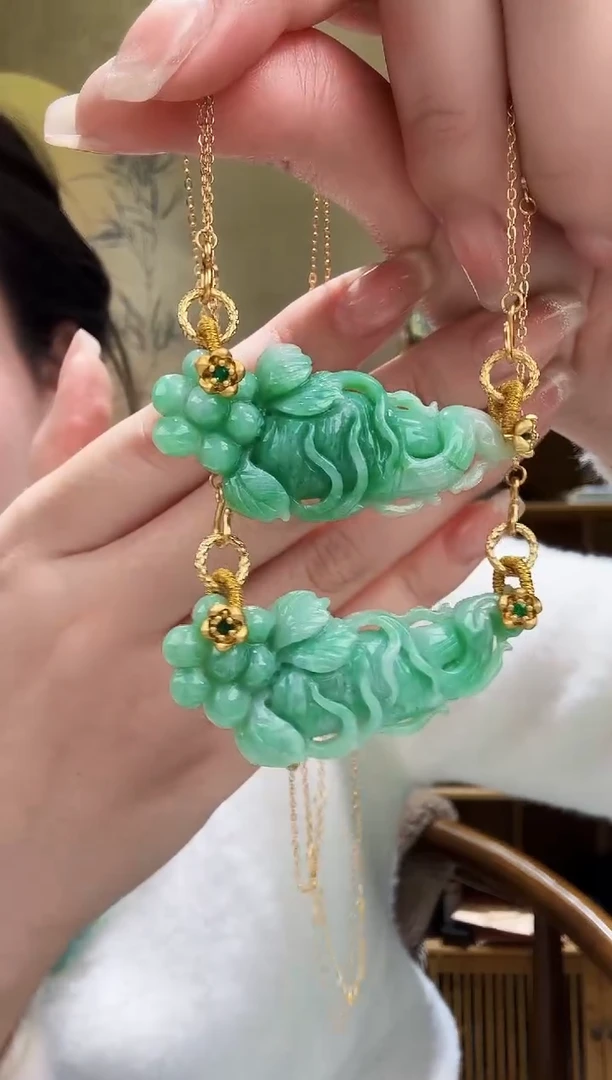 颈饰未镶嵌翡翠多样发其一个