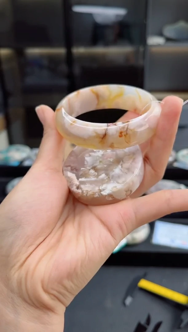 石英质玉手镯未镶嵌55圈口（赠送镯心）1567173