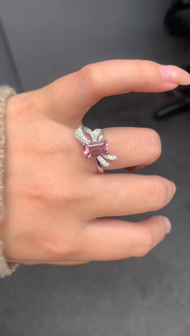 【闪购商品】碧玺戒指18K金镶嵌1.9ct粉碧玺戒指