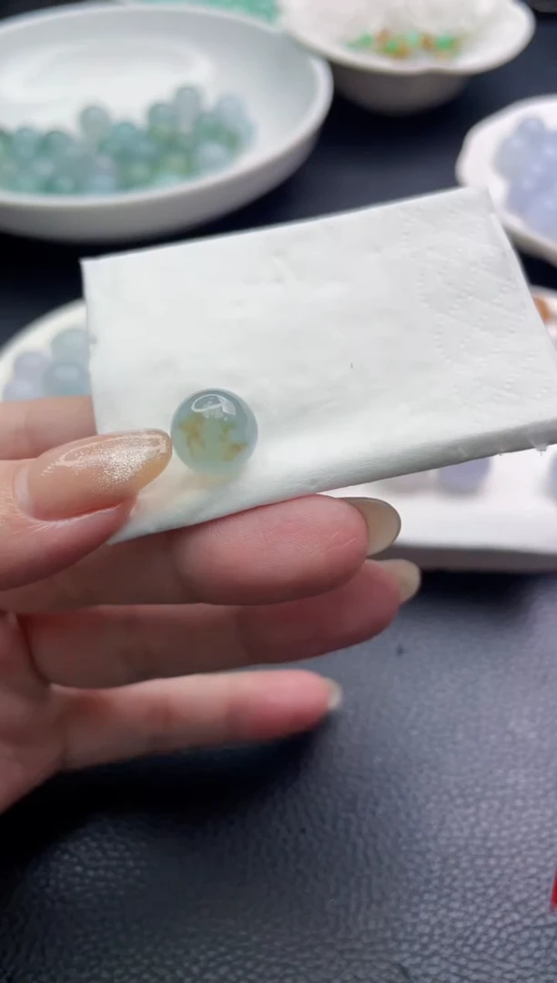 定制翡翠未镶嵌珠子