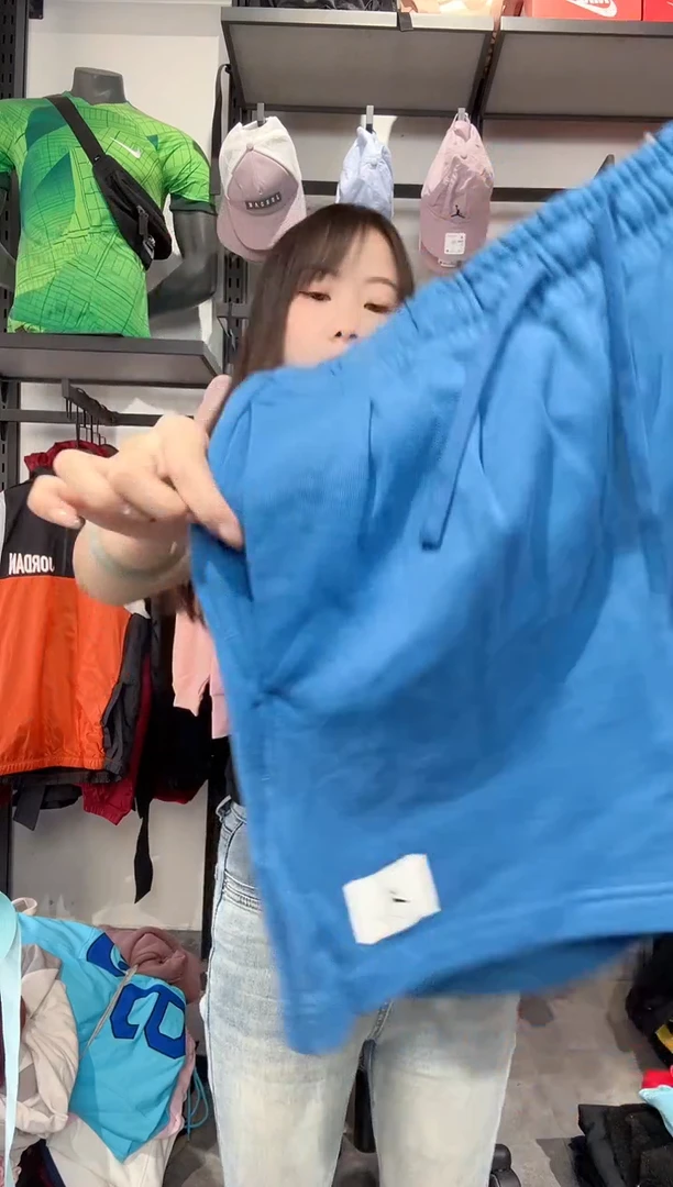 1027     编码 瑕疵款直播间过款为准 尺码S160