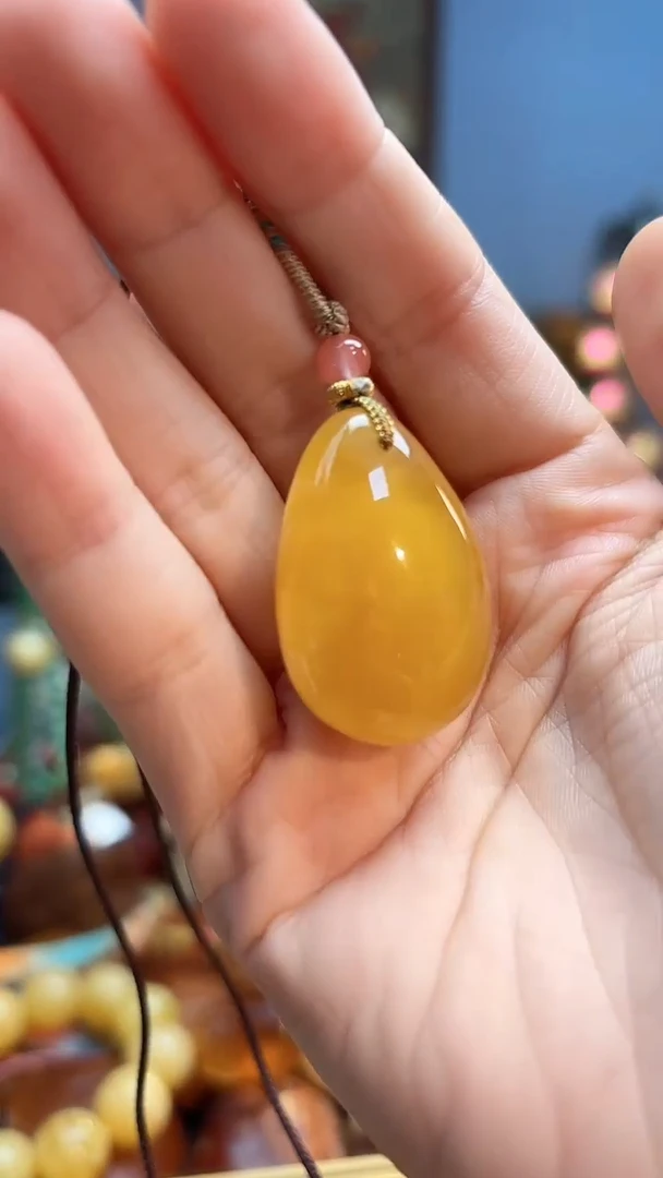 琥珀颈饰未镶嵌吊坠