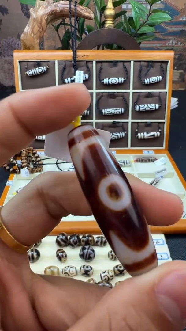 未镶嵌颈饰玛瑙/玉髓（覆膜）25.