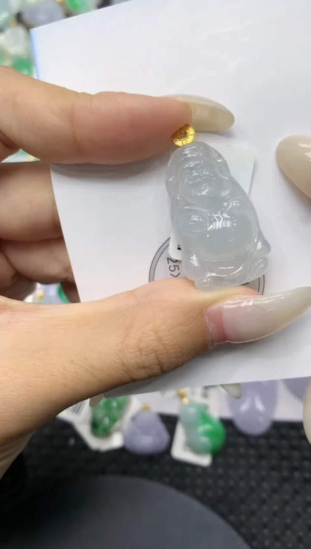 颈饰18K金镶嵌翡翠11111111111