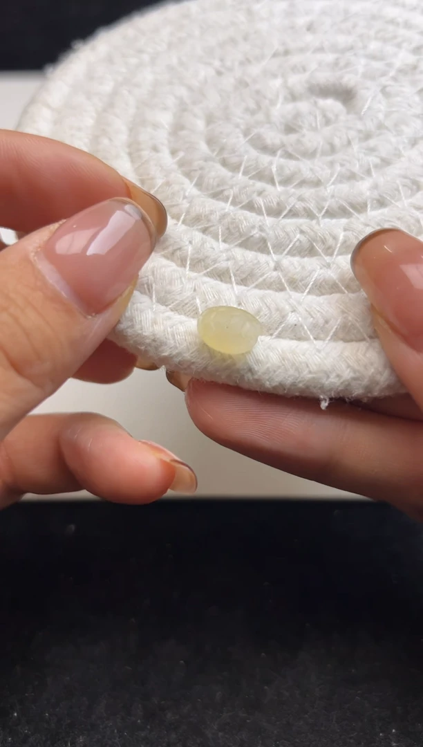 未镶嵌定制翡翠黄龟背富甲680