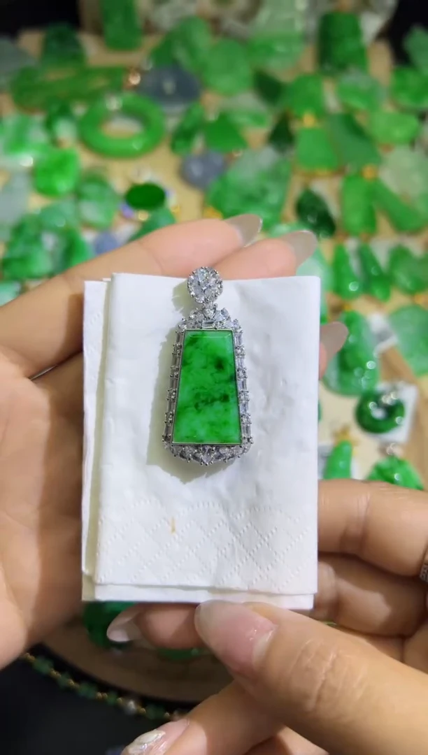 【闪购商品】翡翠颈饰银S925镶嵌Q缅料A货翡翠/支持复检/一件