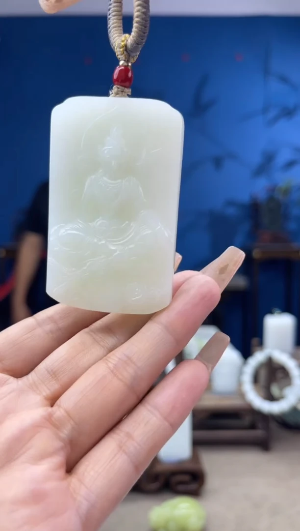 和田玉未镶嵌颈饰1