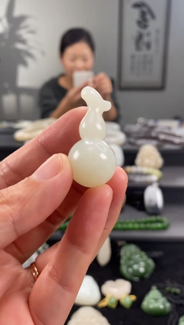 颈饰未镶嵌和田玉精品葫芦