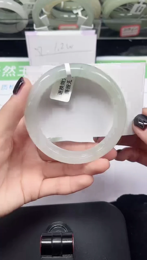 未镶嵌手镯石英质玉140-55/56