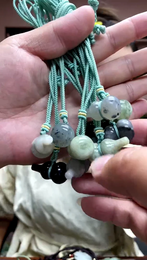 岫玉未镶嵌吊坠多样性发货其中发一