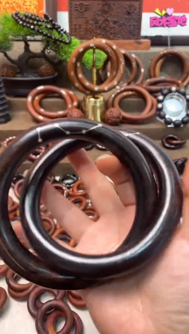 木枣木玉化80乾坤圈镶银六七星一物一拍