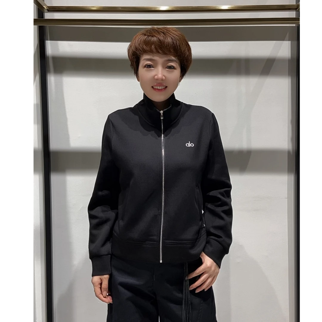 【卡蔻】25100拉链刺绣开衫（衣长54左右）