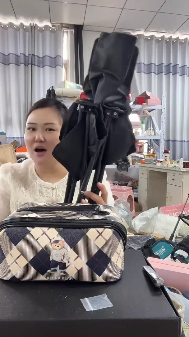牦牛剖层皮革琪琪女包超好看发图片款