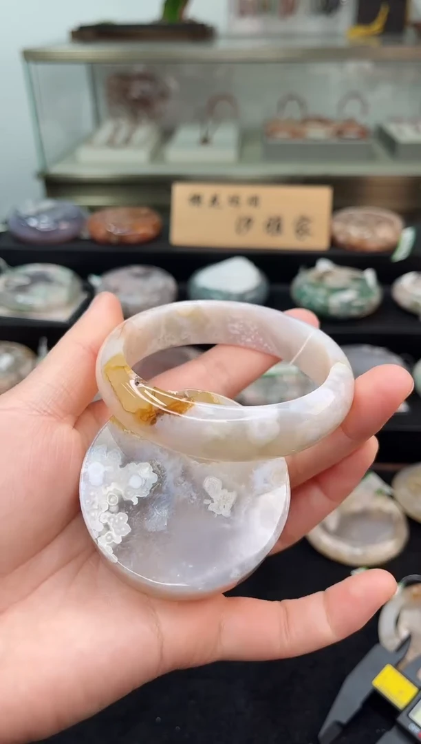 未镶嵌手镯石英质玉60圈口（赠品镯心）1885051