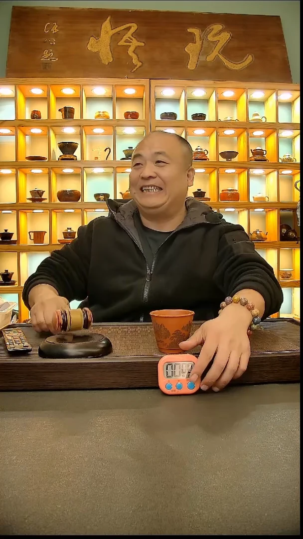 茶盏佳*1.。。。。。。。