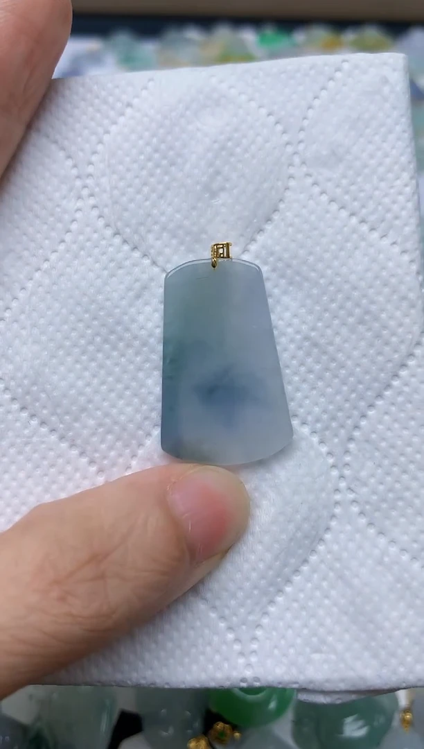 翡翠18K金镶嵌颈饰天然缅甸A货翡翠