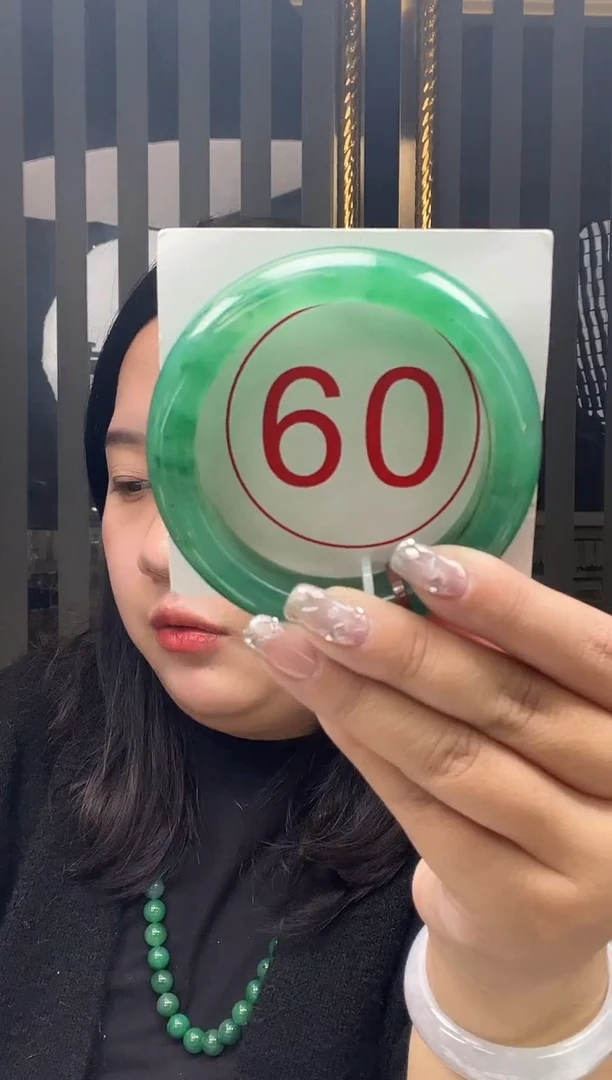未镶嵌手镯石英质玉47