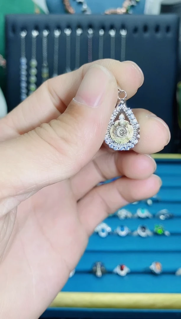 【闪购商品】黄晶吊坠(不含链)银S925镶嵌1121