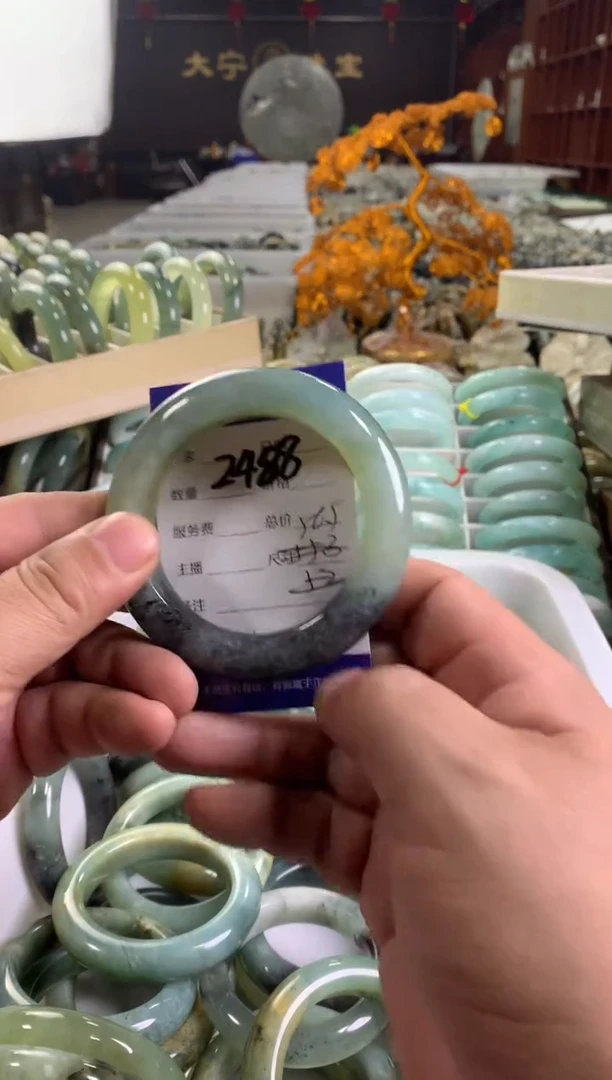 蛇纹石玉未镶嵌手镯2488