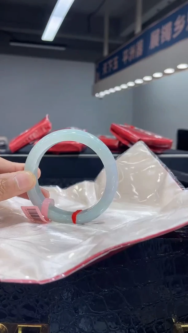 未镶嵌手镯翡翠21 5556