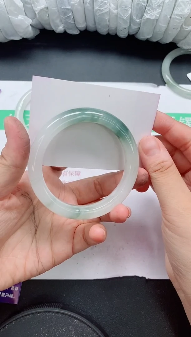 未镶嵌手镯石英质玉233/59-60