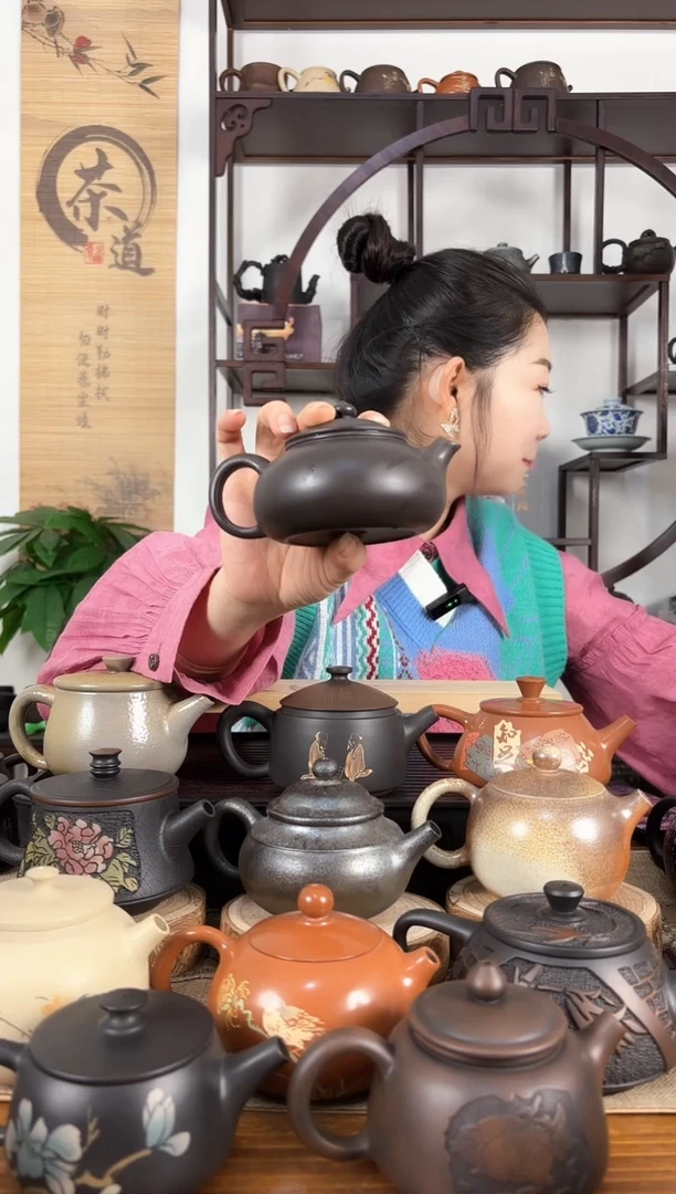 云南建水紫陶茶壶200CC左右球孔微瑕