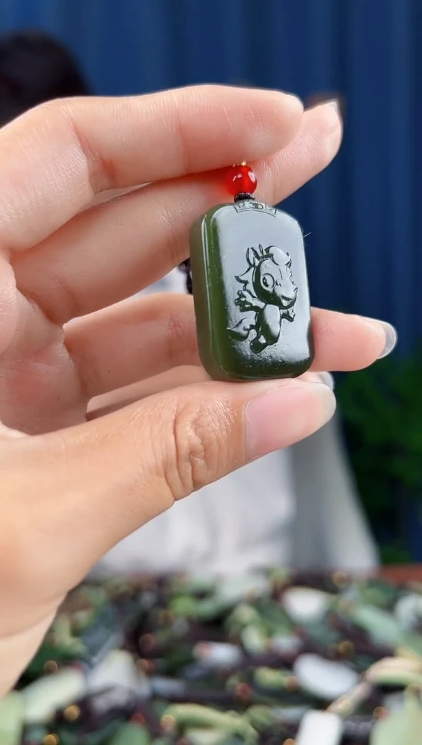 未镶嵌和田玉挂件拍一发一
