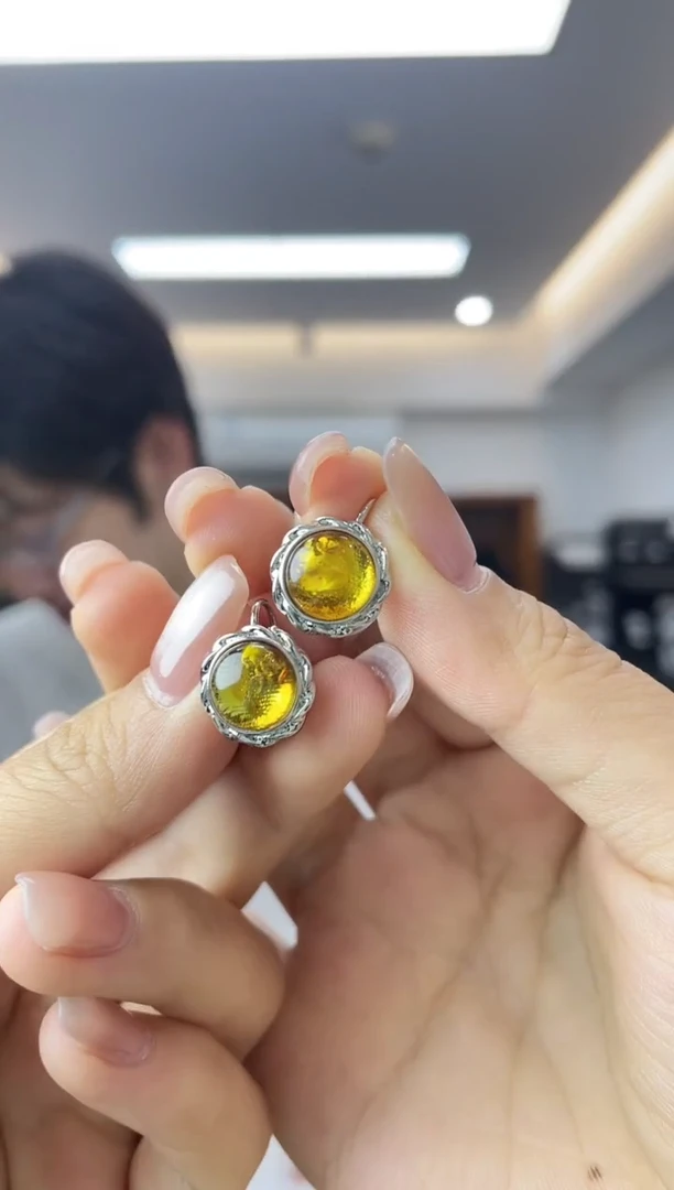 未镶嵌琥珀裸石多样性一件发货