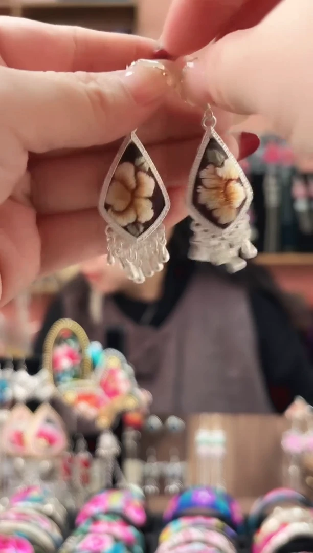 织绣艺枝独绣手工饰品72