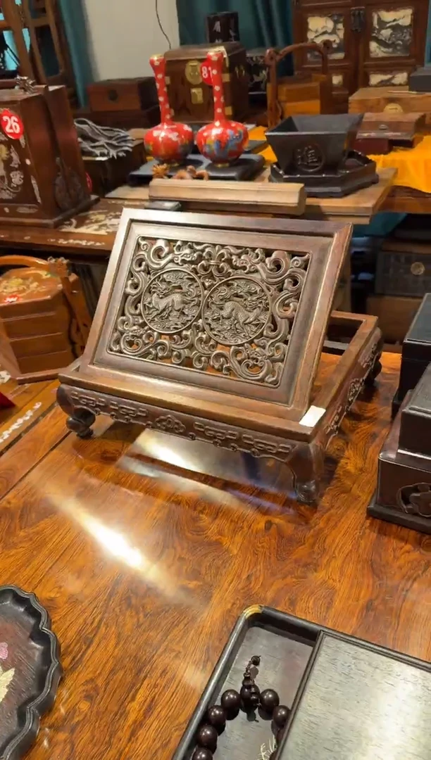 木木头款黄花梨透雕双麒麟书架698