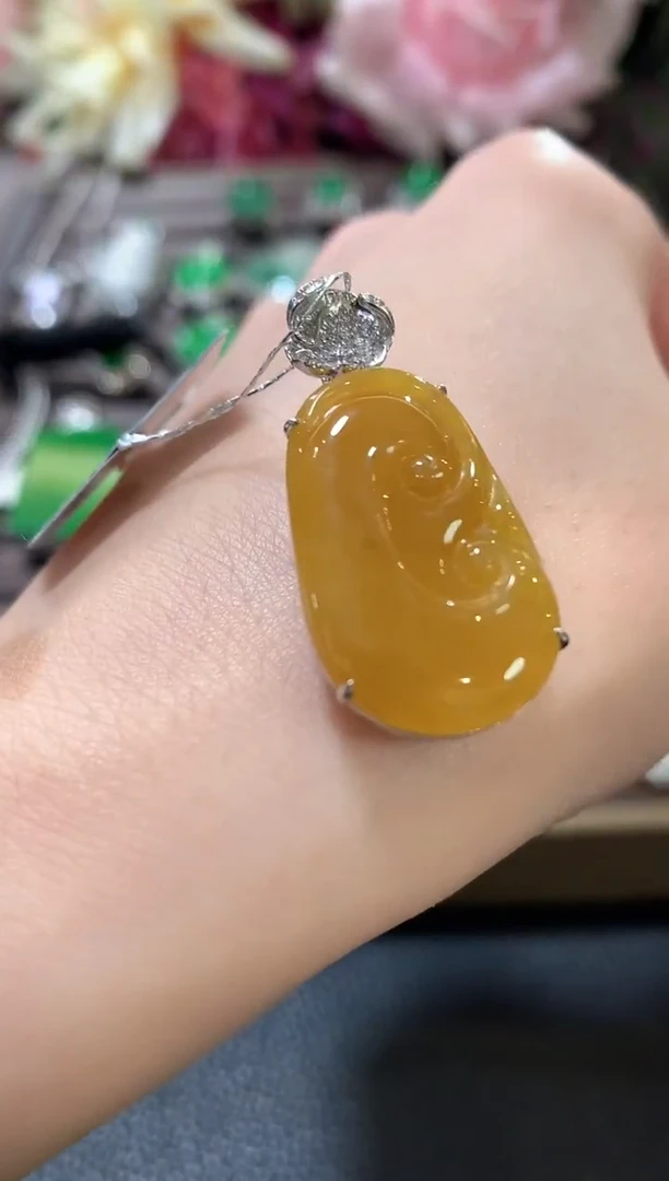 吊坠(不含链)18K金镶嵌翡翠c33