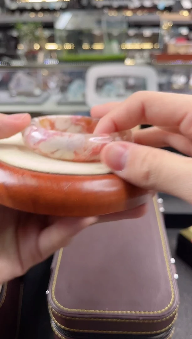 未镶嵌手镯石英质玉瑾圈口（赠品镯心）